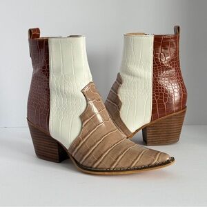 ARide Girl Delite Crocodile Print Ankle Boot Brown-Tan-Cream Size 7.5